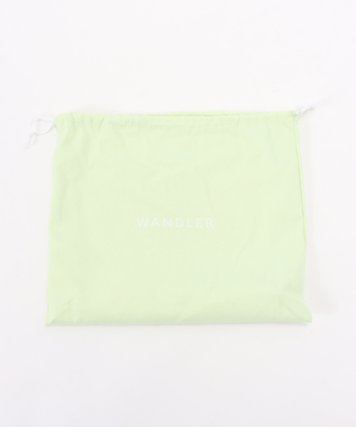 journal standard L'essage(ジャーナルスタンダードレサージュ)の「WANDLER/ワンドラー Penelope Slouch Bag バッグ(ショルダーバッグ・レディース・ブラック・FREE)」の11枚目の写真
