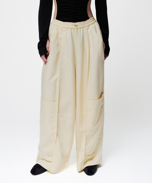 THINGS THAT MATTER（シングス ザット マター）の「NYLON TWILL EASY WORK PANTS / ナイロン ツイル イージー ワーク パンツ（その他パンツ・レディース・イエロー/キャメル/ネイビー・FREE）」の3枚目の写真