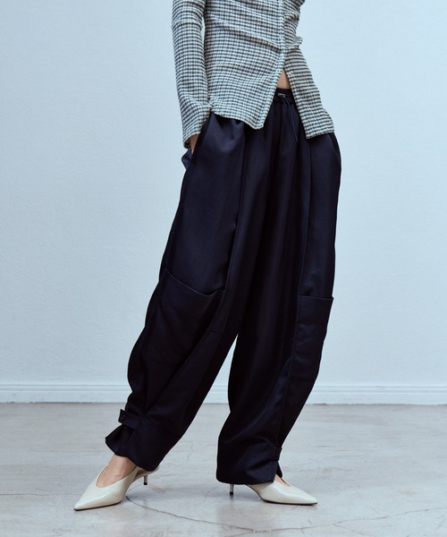 THINGS THAT MATTER（シングス ザット マター）の「NYLON TWILL EASY WORK PANTS / ナイロン ツイル イージー ワーク パンツ（その他パンツ・レディース・イエロー/キャメル/ネイビー・FREE）」の15枚目の写真