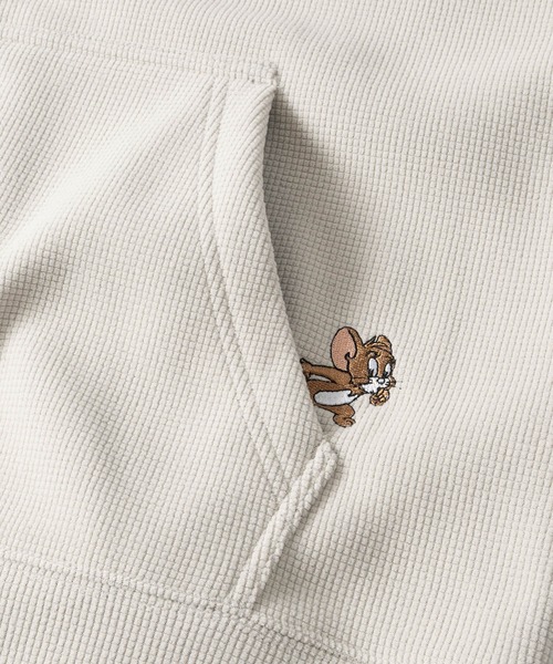JOHN'S CLOSET(ジョンズクローゼット)の「【15】〔Tom & Jerry/トムとジェリー〕ワッフル×フリース ワンポイント刺繍 フルジップパーカー メンズ/レディース/またぎ刺繍(パーカー・メンズ・ブラック/オフホワイト/ブラウン/サックスブルー・LARGE/MEDIUM)」の8枚目の写真