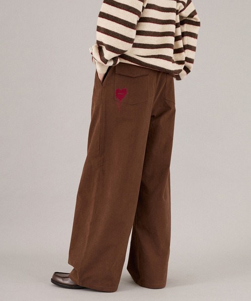 ONCILY(オンシェリー)の「MELTING HEART WIDE CHINO PANTS / メルティングハートワイドチノパンツ(チノパンツ・メンズ・ブラウン/ベージュ/カーキ・SMALL/MEDIUM/LARGE)」の1枚目の写真