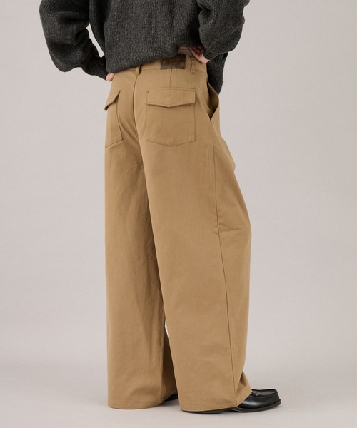 ONCILY(オンシェリー)の「MELTING HEART WIDE CHINO PANTS / メルティングハートワイドチノパンツ(チノパンツ・メンズ・ブラウン/ベージュ/カーキ・SMALL/MEDIUM/LARGE)」の17枚目の写真