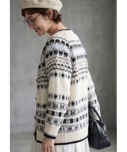 Sew loop(ソーループ)の「ノルディック柄ジャガードクルーネックニットカーディガン(カーディガン/ボレロ・レディース・オフホワイト・FREE)」の10枚目の写真