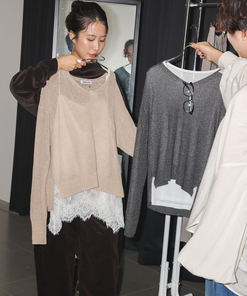 BABYLONE(バビロン)の「【スタッフ企画】ラメカタアゼVネックプルオーバー(ニット/セーター・レディース・ベージュ/チャコール/ブラウン・フリー)」の4枚目の写真