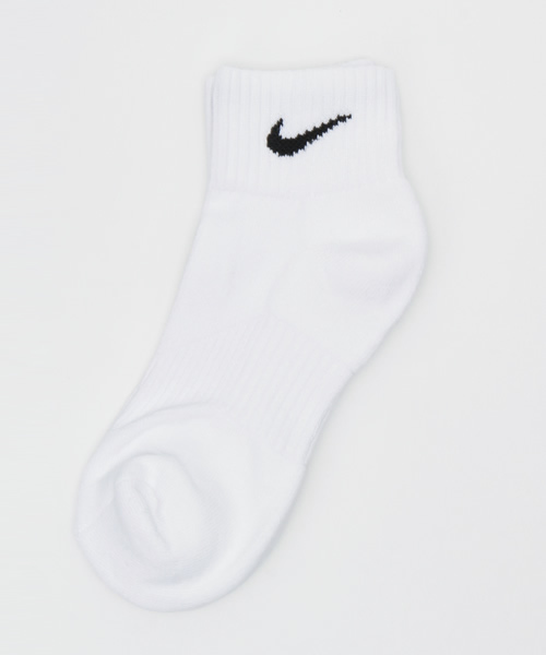 NIKE（ナイキ）の「【NIKE】3Pコットンクォーターソックス（ソックス/靴下・レディース・ホワイト・FREE）」の3枚目の写真