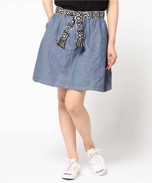 X-girl(エックスガール)の「【NYLON JAPAN掲載】SUMMER A-LINE SKIRT /Aラインスカート/無地/紐ベルト付き/トライバル柄(スカート・レディース・ブラック/ライトインディゴブルー・1/2)」の1枚目の写真