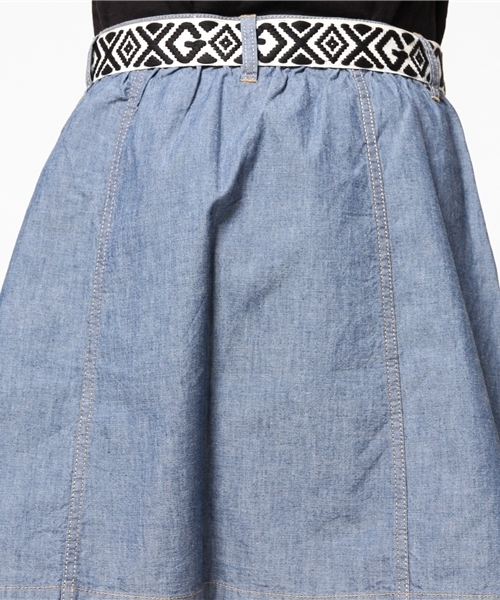 X-girl(エックスガール)の「【NYLON JAPAN掲載】SUMMER A-LINE SKIRT /Aラインスカート/無地/紐ベルト付き/トライバル柄(スカート・レディース・ブラック/ライトインディゴブルー・1/2)」の7枚目の写真