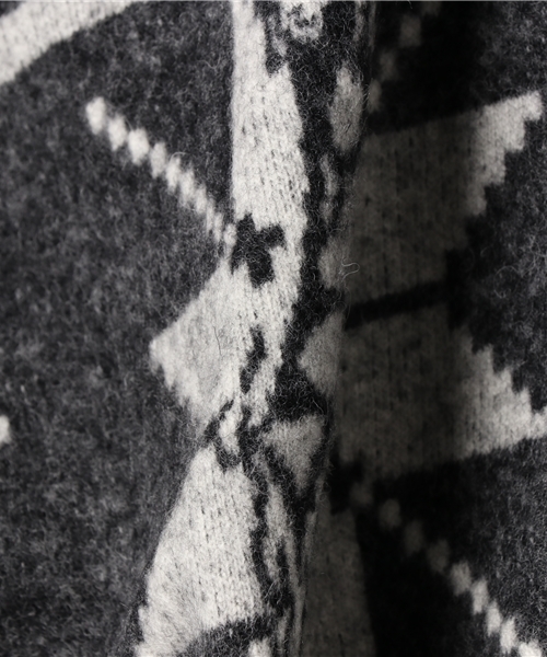 HYSTERIC GLAMOUR(ヒステリックグラマー)の「NORDIC PATTERNジャカ-ド SW(スウェット・メンズ・ホワイト系その他/グレー系その他/ブラック系その他・SMALL/MEDIUM/LARGE)」の4枚目の写真