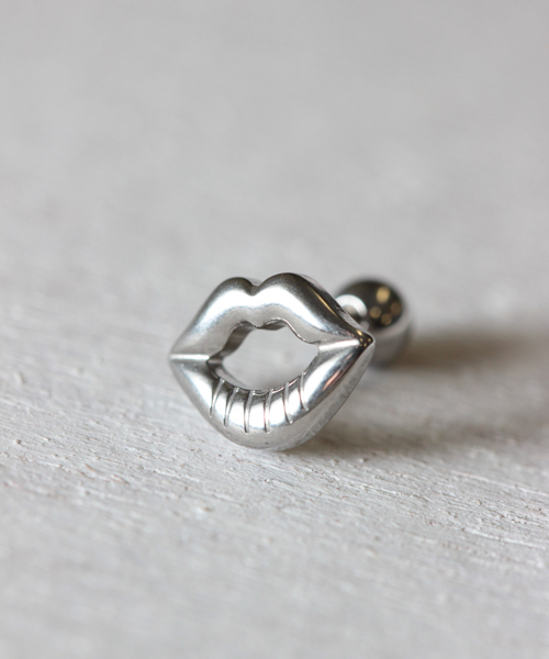 ANCHOR（アンカー）の「マウスピアス（ピアス（片耳用）・メンズ・シルバー/ゴールド/レッド・FREE）」の3枚目の写真