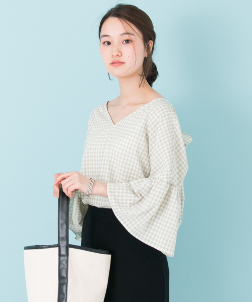 URBAN RESEARCH（アーバンリサーチ）の「 UR BACKリボンギンガムブラウス （シャツ/ブラウス・レディース・ブラック/サックスブルー/ベージュ・FREE）」の19枚目の写真