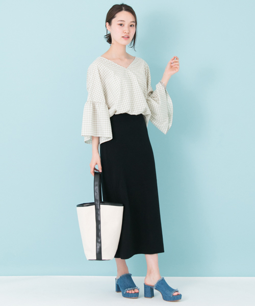 URBAN RESEARCH（アーバンリサーチ）の「 UR BACKリボンギンガムブラウス （シャツ/ブラウス・レディース・ブラック/サックスブルー/ベージュ・FREE）」の21枚目の写真