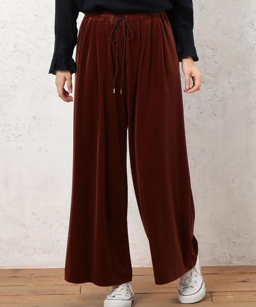 ♦ルック掲載✿ComCom✿新品タグ✤ベロア❇ベルベット❇裾フリル❇パンツ❇赤 green label relaxing（グリーンレーベルリラクシング）の「CF ベロア