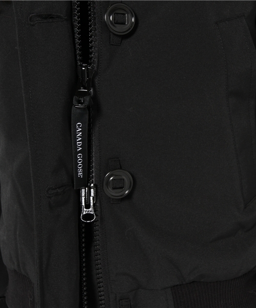 alcali（アルカリ）の「CANADA GOOSE /  ダウンブルゾン (LADIES LABRADOR)（ダウンジャケット/コート・レディース・ブラック/ベージュ・2/3）」の6枚目の写真