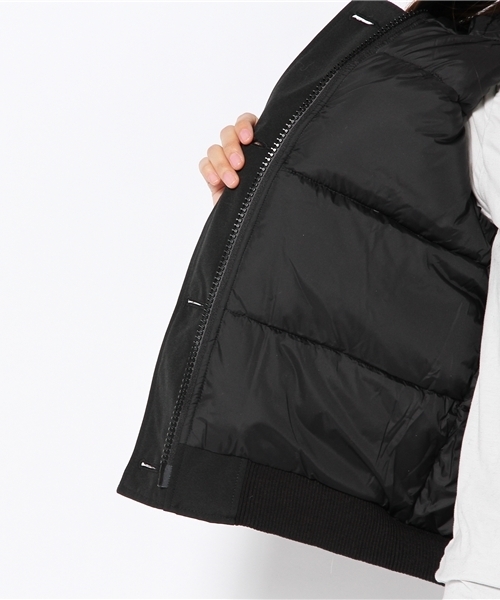 alcali（アルカリ）の「CANADA GOOSE /  ダウンブルゾン (LADIES LABRADOR)（ダウンジャケット/コート・レディース・ブラック/ベージュ・2/3）」の10枚目の写真