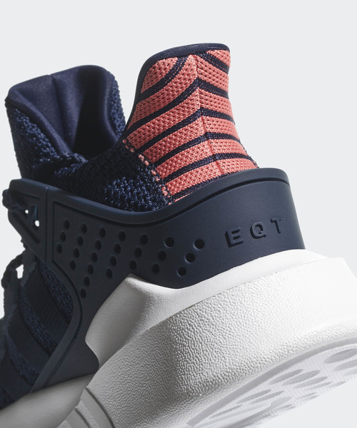 adidas（アディダス）の「オリジナルス イー キュー ティー [EQT BASK ADV]（スニーカー・メンズ・ダークグレー/グレー/ネイビー・23.0cm/22.5cm/23.5cm/24.0cm/25.0cm/24.5cm/25.5cm/26.0cm/27.0cm/28.0cm/29.0cm/31cm/30.5cm/26.5cm/27.5cm/28.5cm/29.5cm/30.0cm/22.0cm）」の10枚目の写真