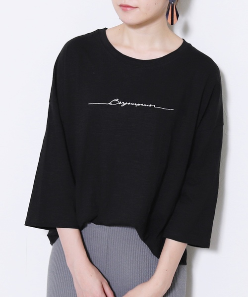 reca（レカ）の「ゆるっと大人可愛い◆刺繍ロゴＴシャツ（Tシャツ/カットソー・レディース・ホワイト/ブラック/ベージュ/グレー・FREE）」の3枚目の写真