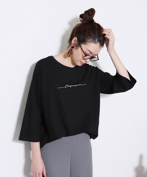 reca（レカ）の「ゆるっと大人可愛い◆刺繍ロゴＴシャツ（Tシャツ/カットソー・レディース・ホワイト/ブラック/ベージュ/グレー・FREE）」の5枚目の写真