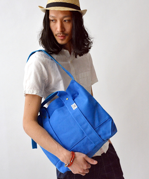 SHIPS（シップス）の「AMIACALVA: NEW キャンバス ショルダー&トートバッグ S■（トートバッグ・メンズ・ピンクゴールド/オリーブ/ネイビー/ワイン/ゴールド系その他/ブルー/ライトホワイト/ライトオリーブ/ブラック/その他/ロイヤルブルー・ONE SIZE）」の7枚目の写真