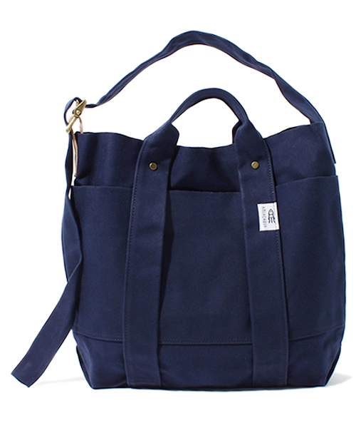 SHIPS（シップス）の「AMIACALVA: NEW キャンバス ショルダー&トートバッグ S■（トートバッグ・メンズ・ピンクゴールド/オリーブ/ネイビー/ワイン/ゴールド系その他/ブルー/ライトホワイト/ライトオリーブ/ブラック/その他/ロイヤルブルー・ONE SIZE）」の13枚目の写真