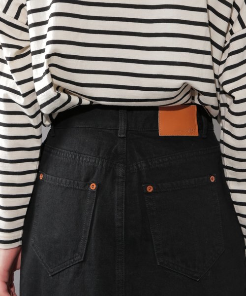 PAGEBOY（ページボーイ）の「デニムナロースカート（デニムスカート・レディース・ライトブルー/ブラック/オフホワイト/サックスブルー・SMALL/MEDIUM）」の17枚目の写真