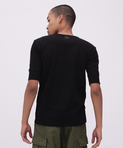 AVIREX（アヴィレックス）の「《DAILY/デイリー》HALF SLEEVE U-NECK T-SHIRT / デイリー 五分袖 Uネック Tシャツ / AVIREX / アヴィレックス（Tシャツ/カットソー・メンズ・グレー/チャコールグレー/ホワイト/ブラック・LARGE/MEDIUM/X-LARGE/SMALL）」の14枚目の写真