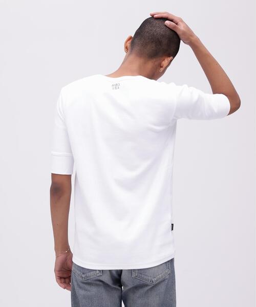 AVIREX（アヴィレックス）の「《DAILY/デイリー》HALF SLEEVE U-NECK T-SHIRT / デイリー 五分袖 Uネック Tシャツ / AVIREX / アヴィレックス（Tシャツ/カットソー・メンズ・グレー/チャコールグレー/ホワイト/ブラック・LARGE/MEDIUM/X-LARGE/SMALL）」の22枚目の写真