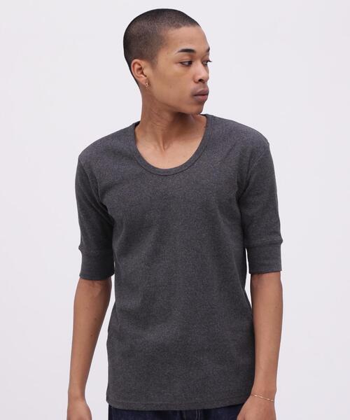 AVIREX（アヴィレックス）の「《DAILY/デイリー》HALF SLEEVE U-NECK T-SHIRT / デイリー 五分袖 Uネック Tシャツ / AVIREX / アヴィレックス（Tシャツ/カットソー・メンズ・グレー/チャコールグレー/ホワイト/ブラック・LARGE/MEDIUM/X-LARGE/SMALL）」の8枚目の写真