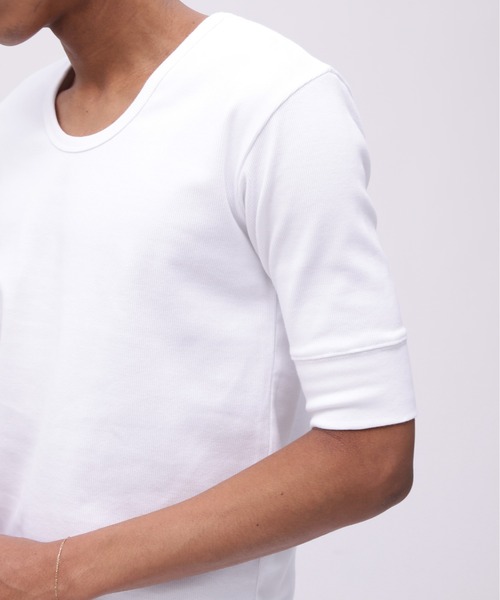 AVIREX（アヴィレックス）の「《DAILY/デイリー》HALF SLEEVE U-NECK T-SHIRT / デイリー 五分袖 Uネック Tシャツ / AVIREX / アヴィレックス（Tシャツ/カットソー・メンズ・グレー/チャコールグレー/ホワイト/ブラック・LARGE/MEDIUM/X-LARGE/SMALL）」の17枚目の写真