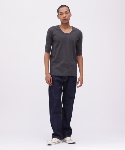 AVIREX（アヴィレックス）の「《DAILY/デイリー》HALF SLEEVE U-NECK T-SHIRT / デイリー 五分袖 Uネック Tシャツ / AVIREX / アヴィレックス（Tシャツ/カットソー・メンズ・グレー/チャコールグレー/ホワイト/ブラック・LARGE/MEDIUM/X-LARGE/SMALL）」の8枚目の写真