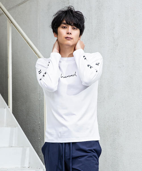 hummel（ヒュンメル）の「hummel(ヒュンメル)ロングスリーブTシャツ（Tシャツ/カットソー・メンズ・ブラック/ホワイト/ネイビー・MEDIUM/LARGE/SMALL）」の2枚目の写真