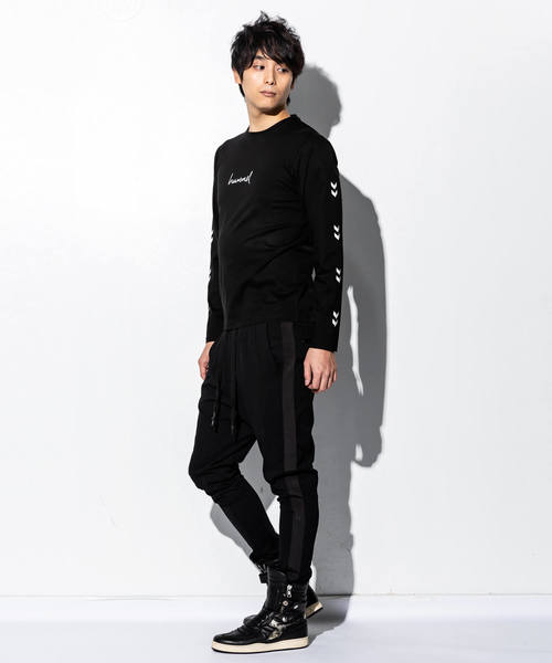 hummel（ヒュンメル）の「hummel(ヒュンメル)ロングスリーブTシャツ（Tシャツ/カットソー・メンズ・ブラック/ホワイト/ネイビー・MEDIUM/LARGE/SMALL）」の7枚目の写真