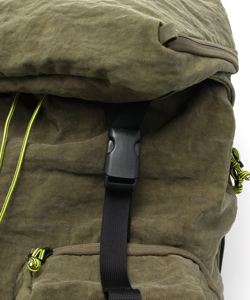 CAMPER（カンペール）の「ROCKETTO バックパック（バックパック/リュック・レディース・カーキ・FREE）」の5枚目の写真