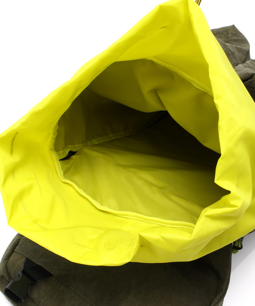 CAMPER（カンペール）の「ROCKETTO バックパック（バックパック/リュック・レディース・カーキ・FREE）」の2枚目の写真