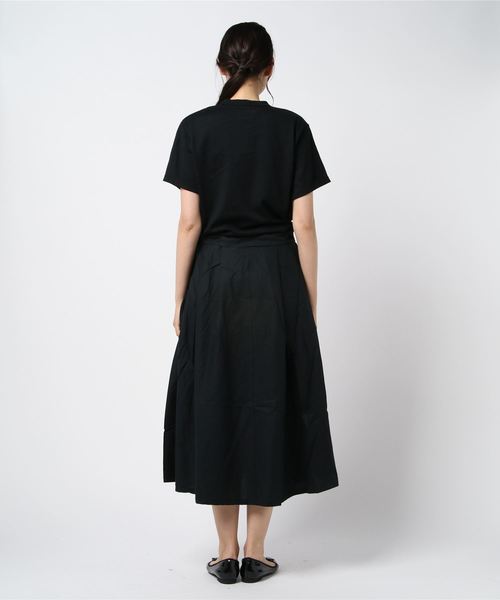 OLD BETTY'S（オールドベティーズ）の「Henley-neck Volume One-piece/ヘンリーネック ヴォリューム ドッキング アンサンブル ワンピース（ワンピース・レディース・チャコールグレー/ブラック/モカ・FREE）」の5枚目の写真