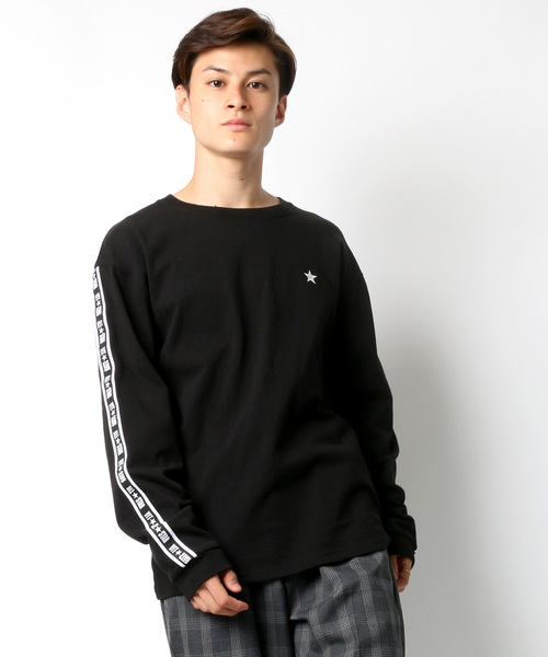 CONVERSE(コンバース)の「CONVERSE/コンバース 袖ロゴラインテープロングスリーブTシャツ(Tシャツ/カットソー・メンズ・ホワイト/ブラック・M/L/XL)」の6枚目の写真