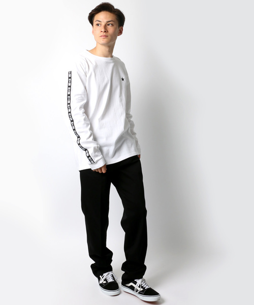 CONVERSE(コンバース)の「CONVERSE/コンバース 袖ロゴラインテープロングスリーブTシャツ(Tシャツ/カットソー・メンズ・ホワイト/ブラック・M/L/XL)」の10枚目の写真