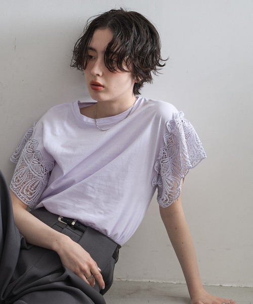 &. NOSTALGIA(アンドドットノスタルジア)の「レーススリーブカットTシャツ(Tシャツ/カットソー・レディース・ホワイト/ブラック/ラベンダー/モカ/イエロー/ブルー/カーキ/ライトグリーン/グリーン・FREE/M)」の8枚目の写真
