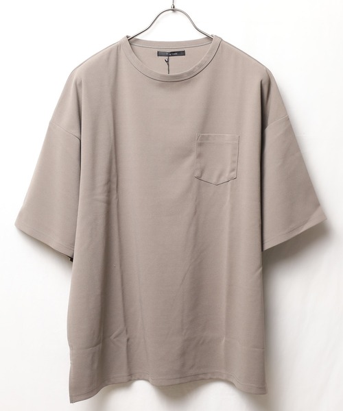 INNOCENT（イノセント）の「梨地　ビッグシルエット半袖Tシャツ（Tシャツ/カットソー・レディース・チャコールグレー/ベージュ/ネイビー/ブラウン/ブラック/グレイッシュベージュ/ブルー/ホワイト/ライトグレー・MEDIUM/LARGE）」の7枚目の写真
