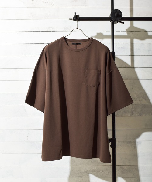 INNOCENT（イノセント）の「梨地　ビッグシルエット半袖Tシャツ（Tシャツ/カットソー・レディース・チャコールグレー/ベージュ/ネイビー/ブラウン/ブラック/グレイッシュベージュ/ブルー/ホワイト/ライトグレー・MEDIUM/LARGE）」の12枚目の写真