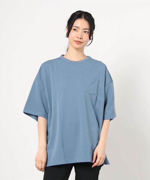 INNOCENT（イノセント）の「梨地　ビッグシルエット半袖Tシャツ（Tシャツ/カットソー・レディース・チャコールグレー/ベージュ/ネイビー/ブラウン/ブラック/グレイッシュベージュ/ブルー/ホワイト/ライトグレー・MEDIUM/LARGE）」の10枚目の写真