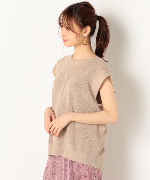 archives(アルシーヴ)の「バックスリットニットベスト(ベスト・レディース・ベージュ/ブラウン/グリーン・MEDIUM)」の3枚目の写真