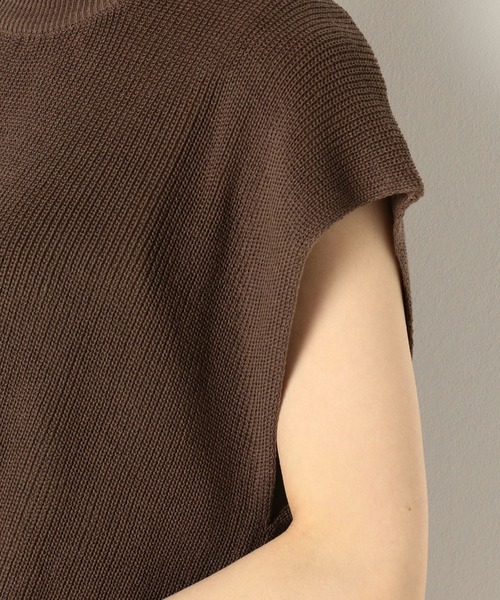 archives(アルシーヴ)の「バックスリットニットベスト(ベスト・レディース・ベージュ/ブラウン/グリーン・MEDIUM)」の18枚目の写真