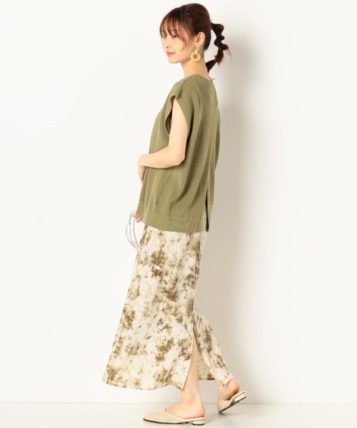 archives(アルシーヴ)の「バックスリットニットベスト(ベスト・レディース・ベージュ/ブラウン/グリーン・MEDIUM)」の12枚目の写真