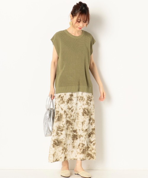 archives(アルシーヴ)の「バックスリットニットベスト(ベスト・レディース・ベージュ/ブラウン/グリーン・MEDIUM)」の13枚目の写真