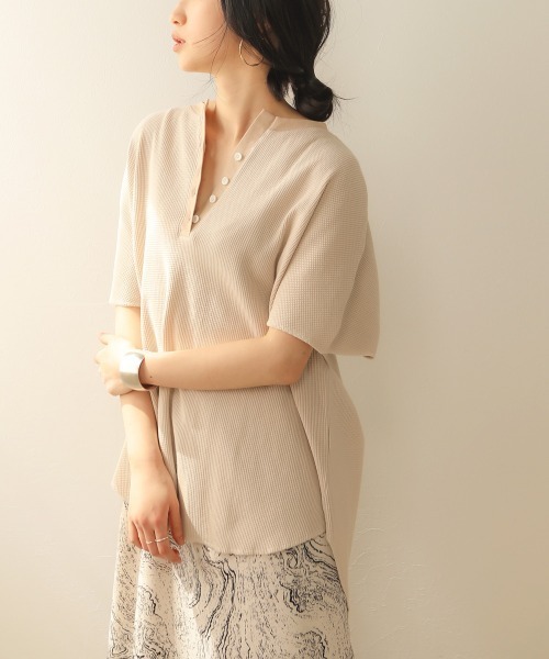 Bab（バブ）の「【WEB限定】抜け衿ワッフルチュニック（チュニック・レディース・ベージュ/ブラック/オフホワイト/パープル・FREE）」の15枚目の写真