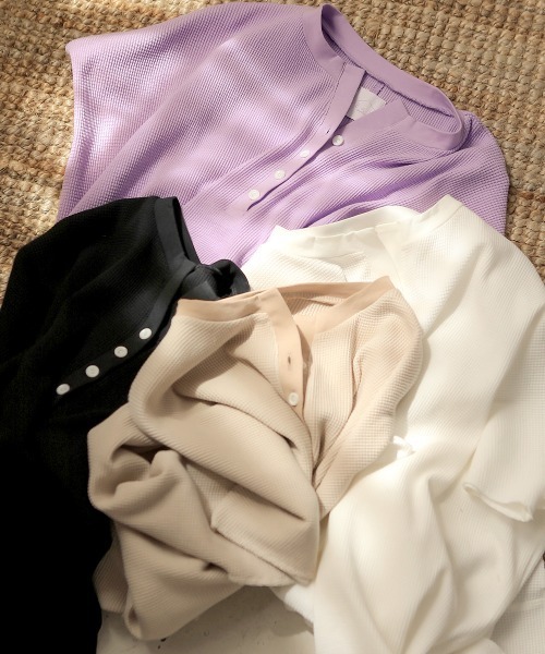 Bab（バブ）の「【WEB限定】抜け衿ワッフルチュニック（チュニック・レディース・ベージュ/ブラック/オフホワイト/パープル・FREE）」の14枚目の写真