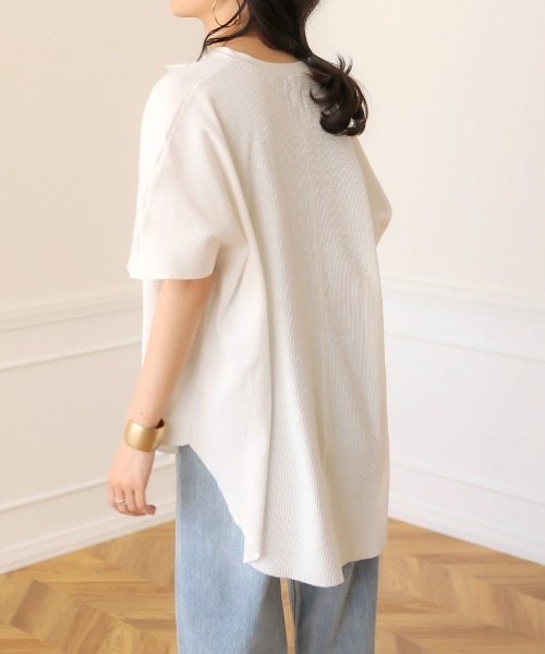 Bab（バブ）の「【WEB限定】抜け衿ワッフルチュニック（チュニック・レディース・ベージュ/ブラック/オフホワイト/パープル・FREE）」の17枚目の写真