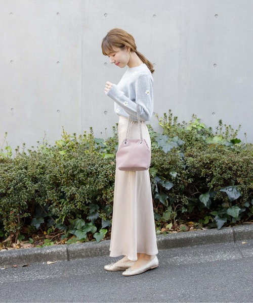 flower（フラワー）の「リトルフラワーニット（ニット/セーター・レディース・グレー/アイボリー・FREE）」の16枚目の写真