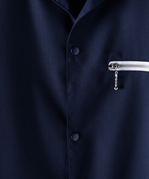 Alpinus（アルピナス）の「Alpinus - Zip pocket open colorshirt / ジップポケット オープンカラーシャツ（シャツ/ブラウス・メンズ・ホワイト/ネイビー/モカ/ブラック/ライトブルー・SMALL/MEDIUM）」の7枚目の写真