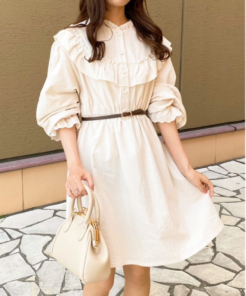 apres jour(アプレジュール)の「コットンレースフリルネックワンピース【ZOZOTOWN限定アイテム】(ワンピース・レディース・ブラック/ベージュ/アイボリー・フリー/X-LARGE)」の6枚目の写真